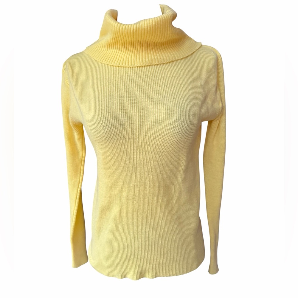 1960s Hand Full Fashioned Hand Loomed 100% Virgin Acrylic Ribbed Knit Turtlenec